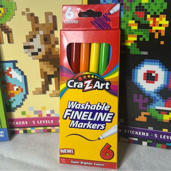 PIXEL CONNECTION GIFT SET - Picture 7 of 14